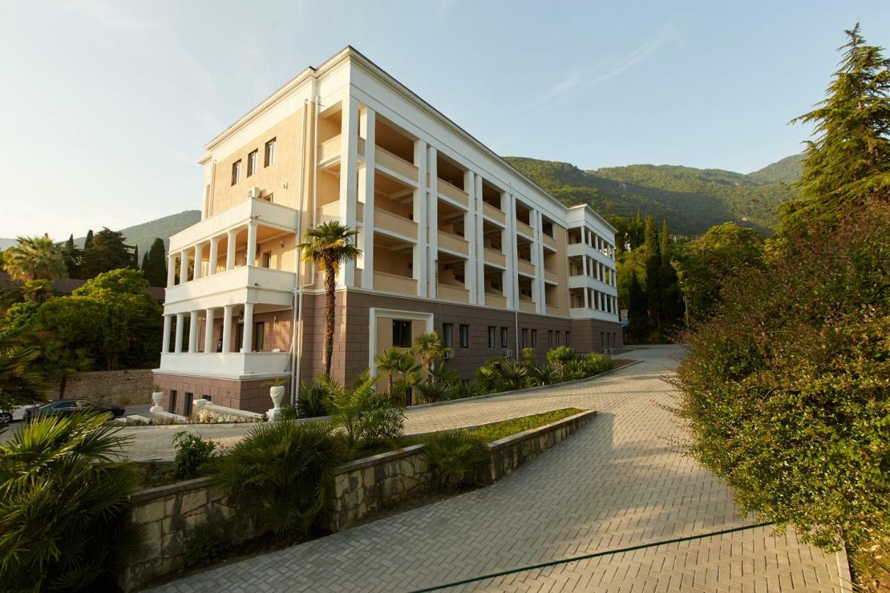 Old Gagra Hotel Bagian luar foto